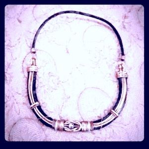 ☮️ Lovely Vntg Necklace/ Mixed Metal, Leather Cord